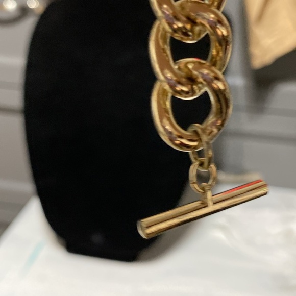 Pretty sparkly Victorias Secret Crystal Chunky Gold tone Curb Chain Bracelet - Picture 10 of 14